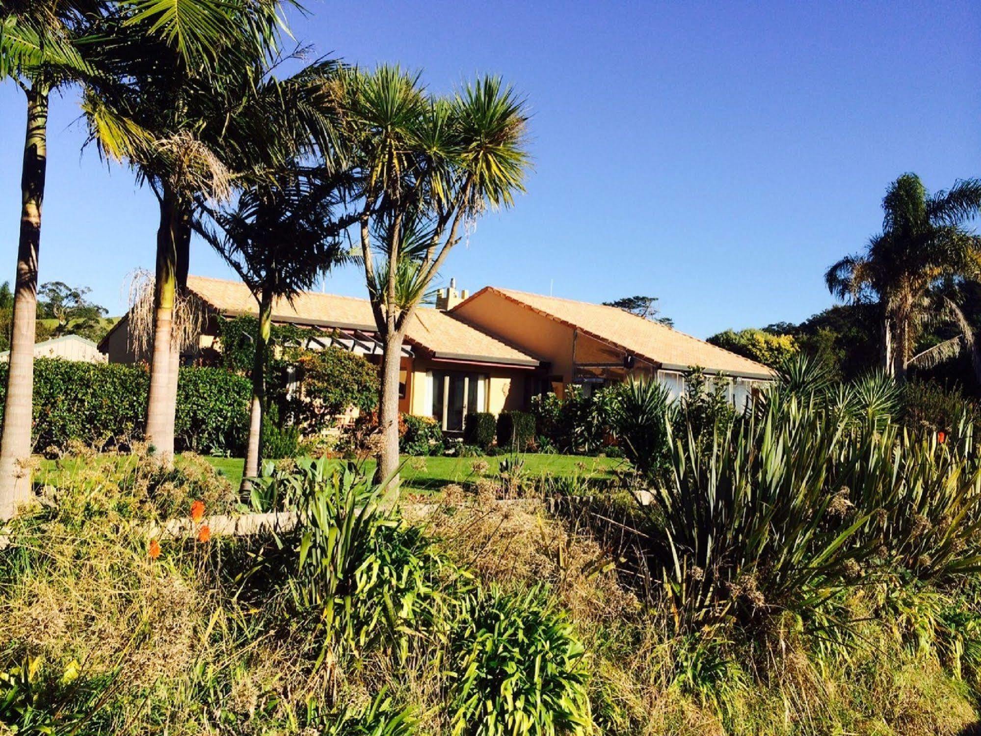 Taigh na Mara Bed and Breakfast Whitianga Bagian luar foto